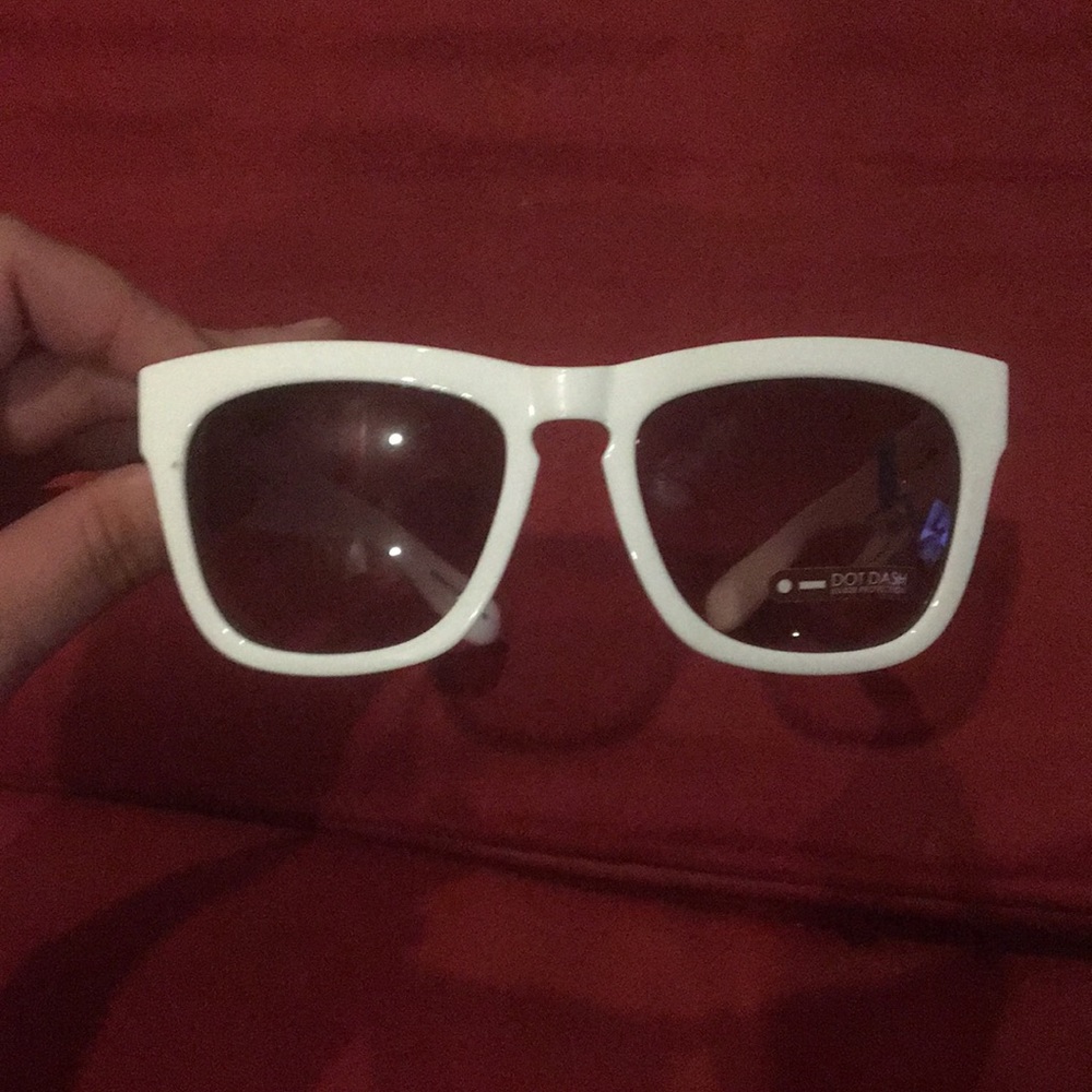 Dot dash sunglasses, brand new